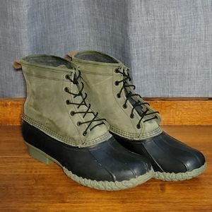LLBean Fleece lined boots size 14